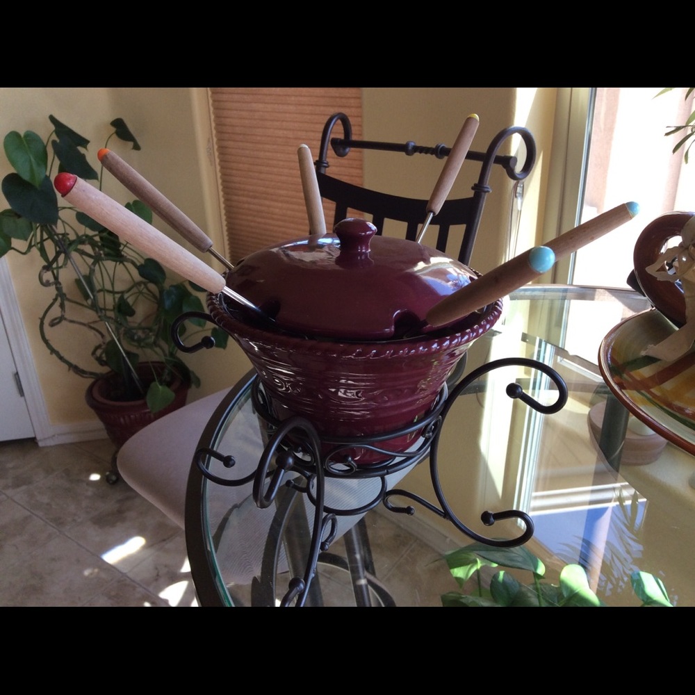 Fondue set, 7” high 7 “diameter, Never been used